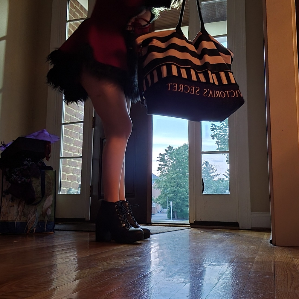 Mrs. Clause - Picture 4 of 5
